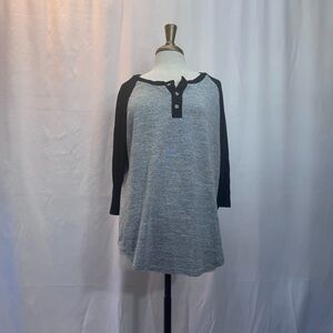 Women’s Black & Gray Henley Raglan Long Sleeve Tee